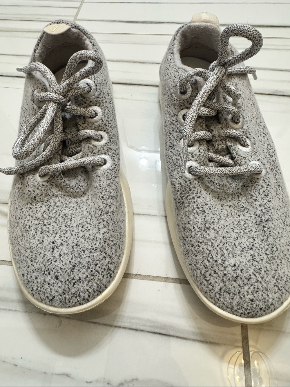 Women’s Allbirds Wool Runner Grey Wool-Textured Lace-Up Sneakers